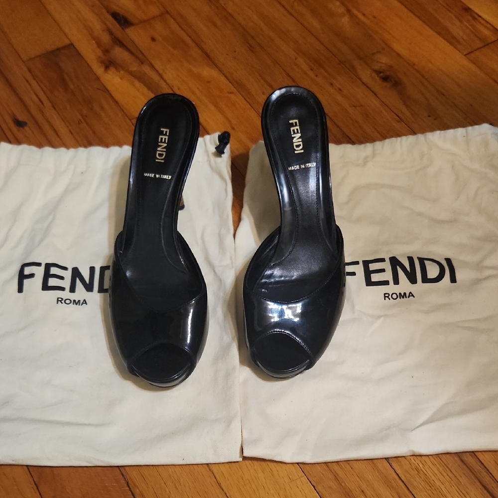 Fendi Glossy Black Heels